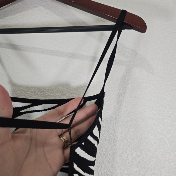 Zara Jacquard Animal Print‎ Zebra Midi Open Back Stretch Knit Dress Size Small - Picture 10 of 13